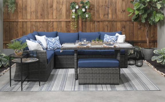 Bob's Discount Furniture background